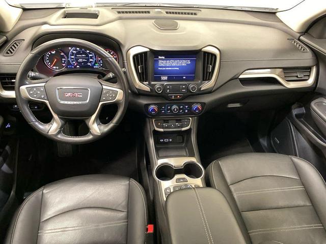 Photo of 2022 White Frost Tricoat GMC Terrain