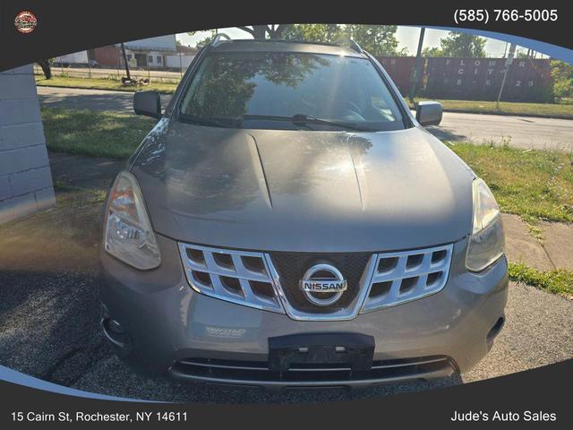 Photo of 2013 Platinum Graphite Metallic Nissan Rogue