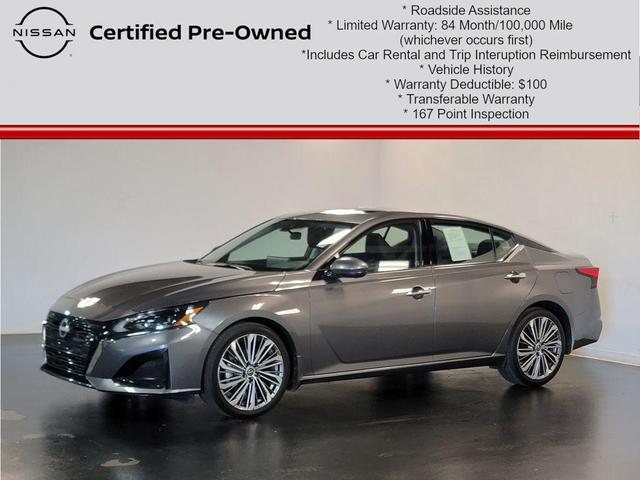 Photo of 2024 Gun Metallic Nissan Altima