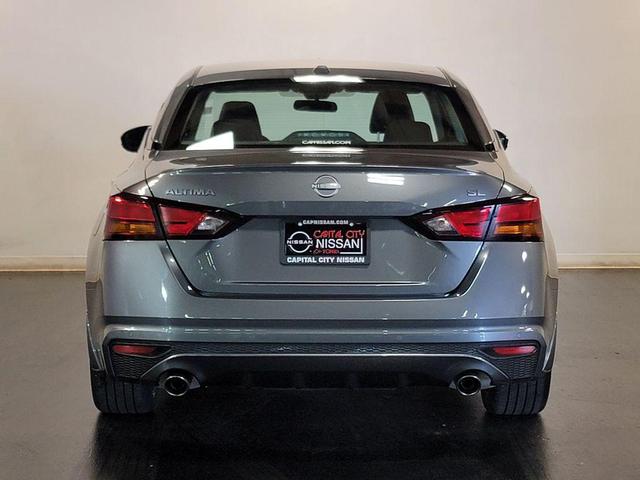Photo of 2024 Gun Metallic Nissan Altima