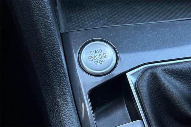 Photo of 2023 Platinum Gray Metallic Volkswagen Tiguan