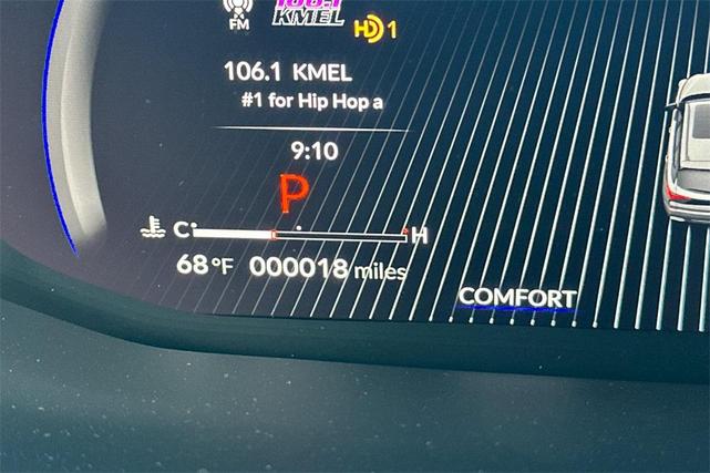 Photo of 2026 Urban Gray Pearl Acura MDX