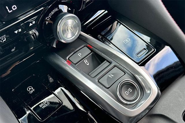 Photo of 2023 Platinum White Pearl Acura MDX