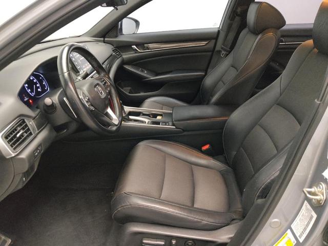 Photo of 2018 Lunar Silver Metallic Honda Accord