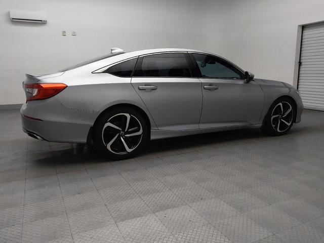 Photo of 2018 Lunar Silver Metallic Honda Accord
