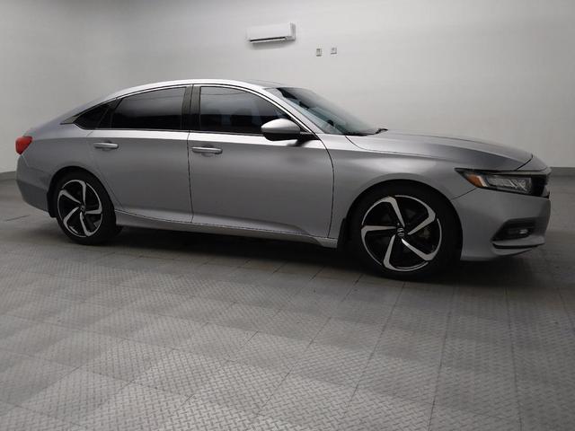 Photo of 2018 Lunar Silver Metallic Honda Accord