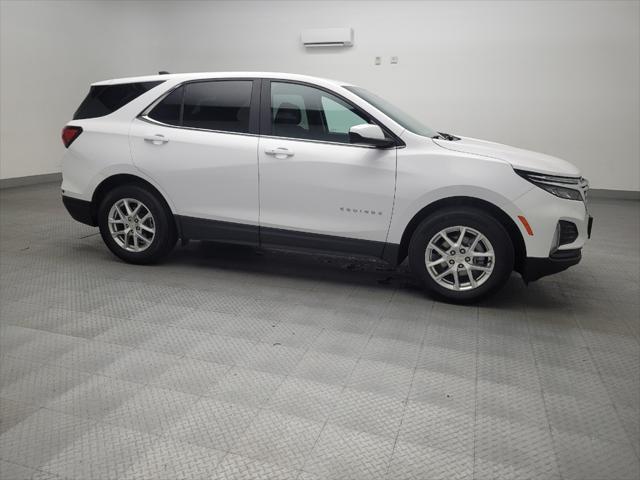 Photo of 2023 Summit White Chevrolet Equinox