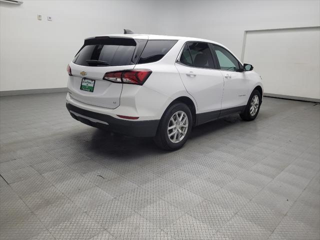 Photo of 2023 Summit White Chevrolet Equinox