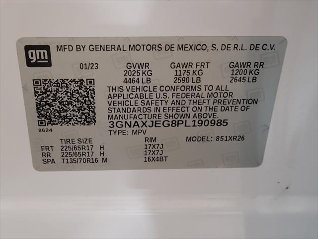 Photo of 2023 Summit White Chevrolet Equinox