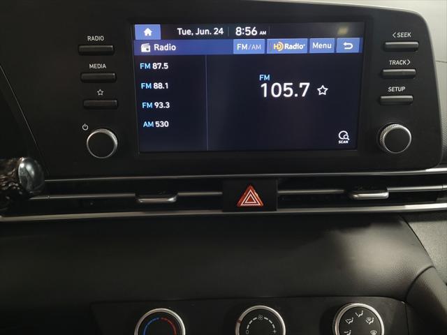 Photo of 2023 Gray Hyundai ELANTRA