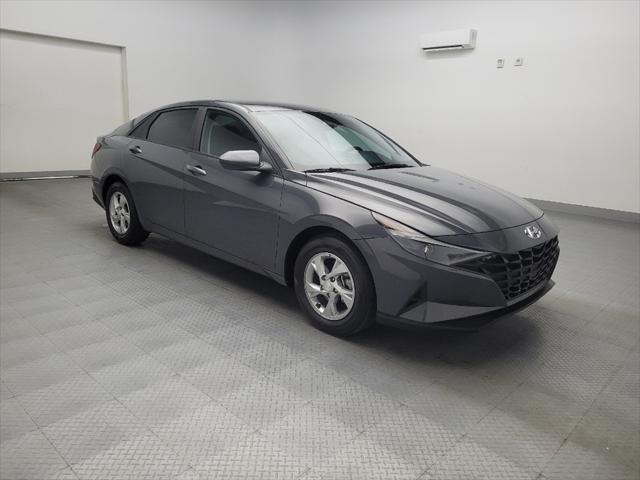 Photo of 2023 Gray Hyundai ELANTRA