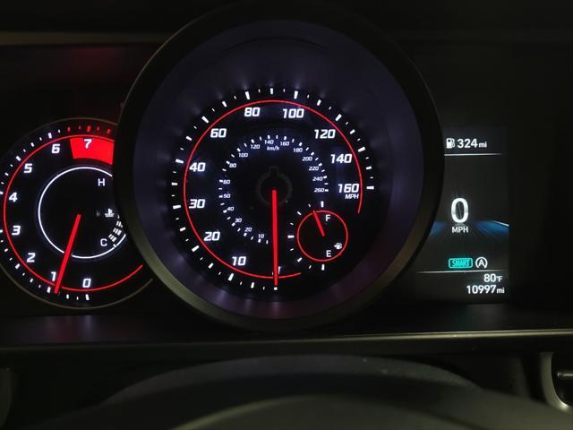 Photo of 2023 Gray Hyundai ELANTRA
