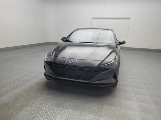 Photo of 2023 Gray Hyundai ELANTRA