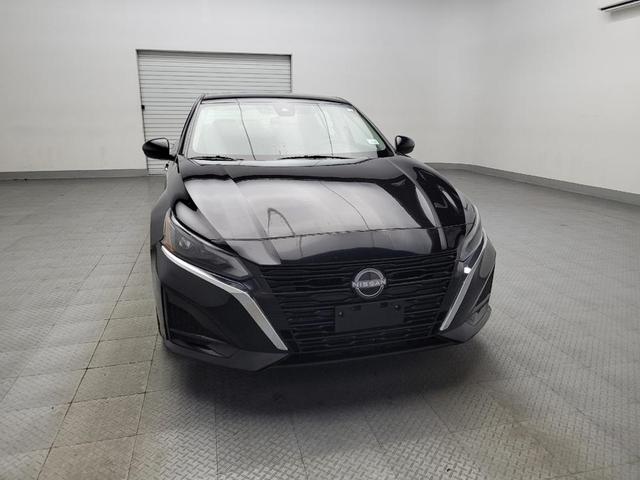 Photo of 2023 Super Black Nissan Altima