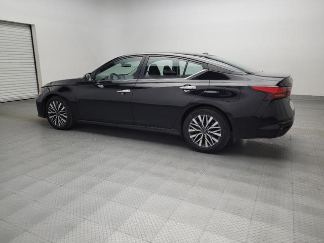 Photo of 2023 Super Black Nissan Altima