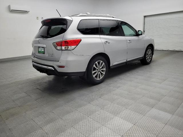 Photo of 2016 Brilliant Silver Metallic Nissan Pathfinder