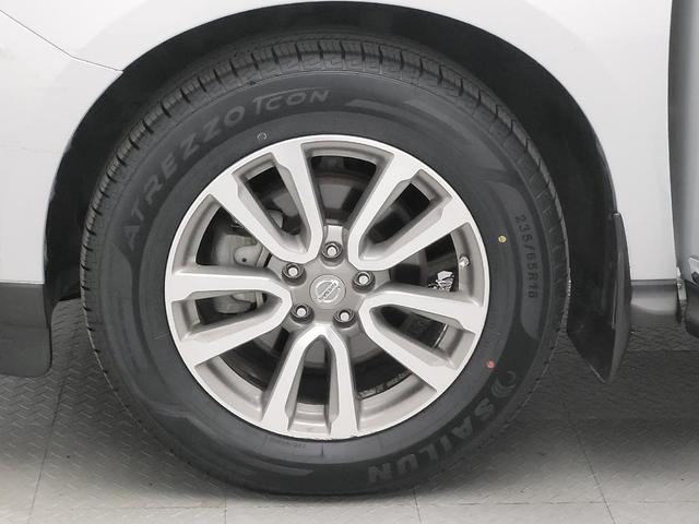 Photo of 2016 Brilliant Silver Metallic Nissan Pathfinder