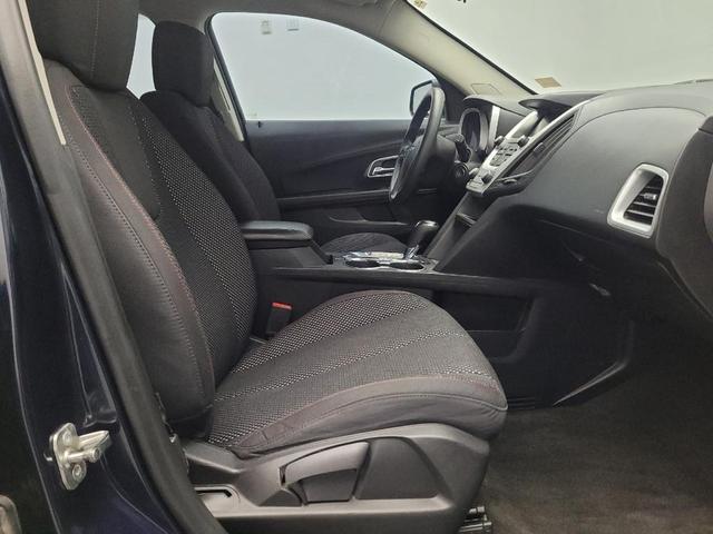 Photo of 2016 Blue Velvet Metallic Chevrolet Equinox