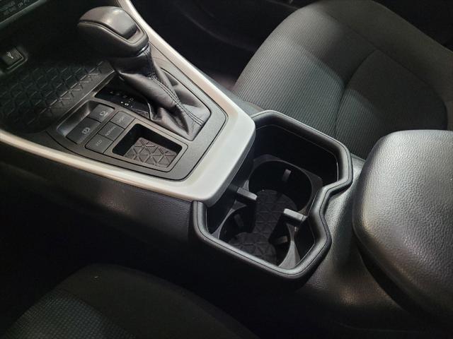 Photo of 2022 Midnight Black Metallic Toyota RAV4