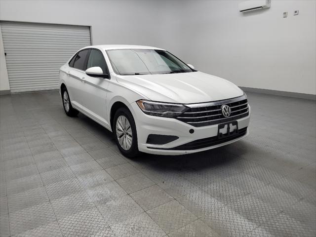 Photo of 2019 White Volkswagen Jetta
