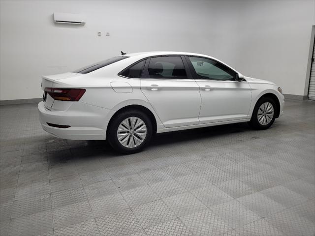 Photo of 2019 White Volkswagen Jetta
