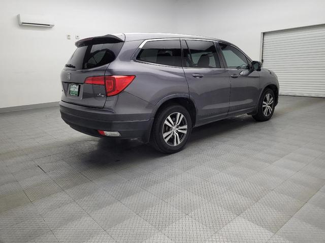 Photo of 2017 Modern Steel Metallic Honda Pilot