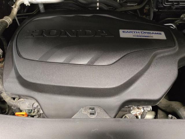 Photo of 2017 Modern Steel Metallic Honda Pilot