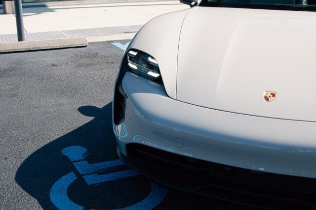 Photo of 2024 Chalk Porsche Taycan