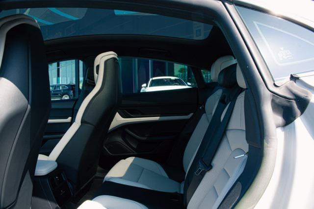 Photo of 2024 Chalk Porsche Taycan
