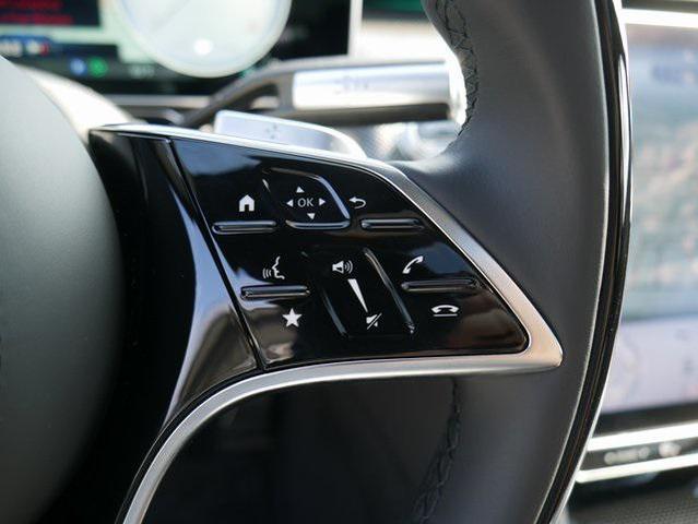Photo of 2025 White Mercedes-Benz S-Class