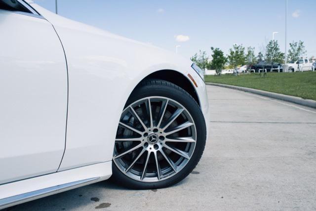 Photo of 2025 White Mercedes-Benz S-Class