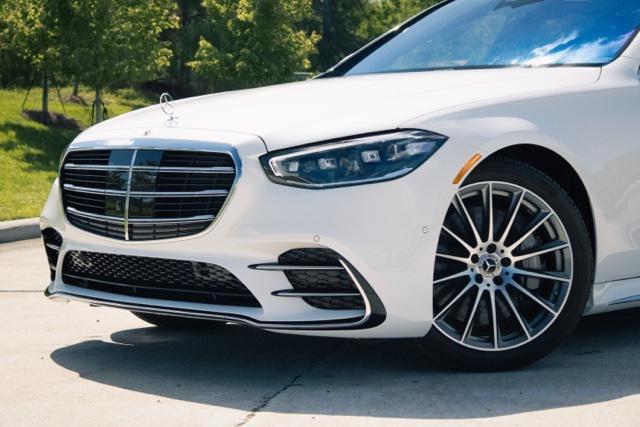 Photo of 2025 White Mercedes-Benz S-Class