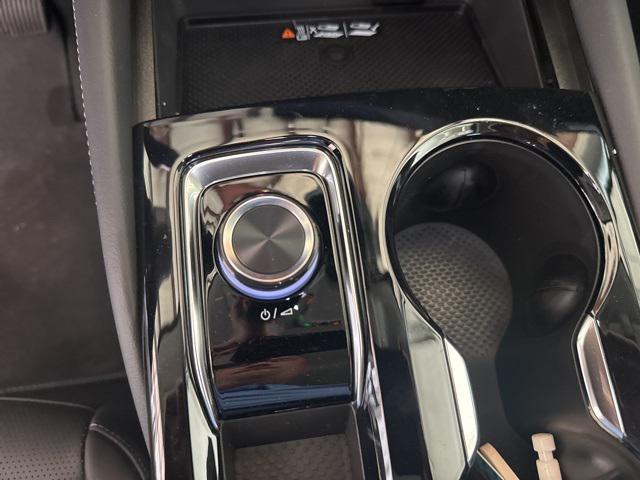 Photo of 2025 Ebony Buick Envision