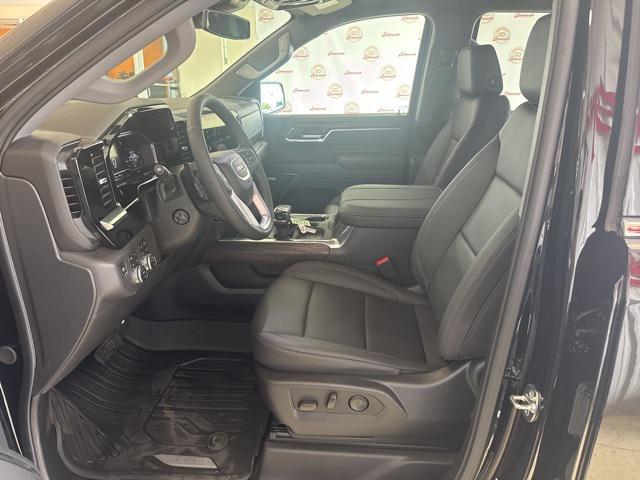 Photo of 2025 Onyx Black GMC Sierra 1500