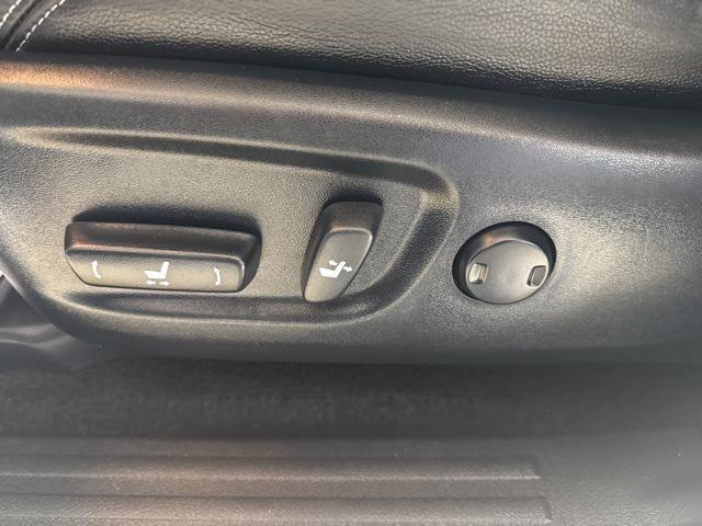 Photo of 2019 Blizzard Pearl Toyota 4Runner