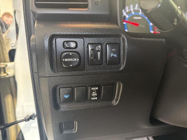 Photo of 2019 Blizzard Pearl Toyota 4Runner