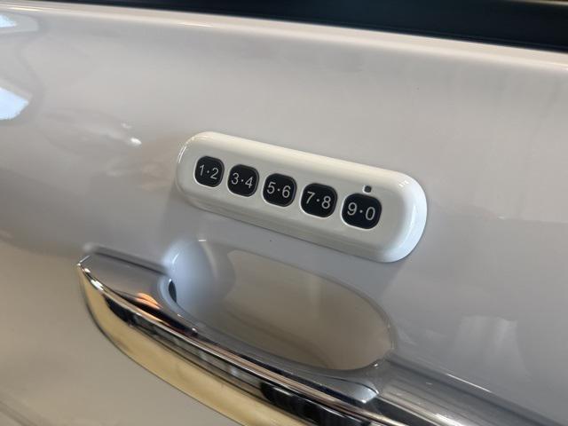 Photo of 2024 Oxford White Ford Ranger