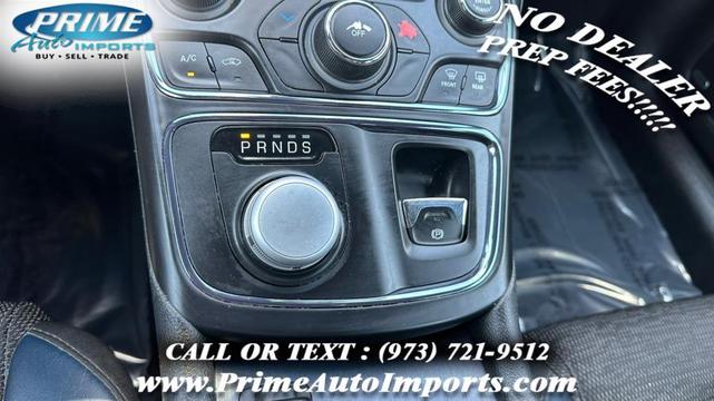 Photo of 2016 Black Clearcoat Chrysler 200