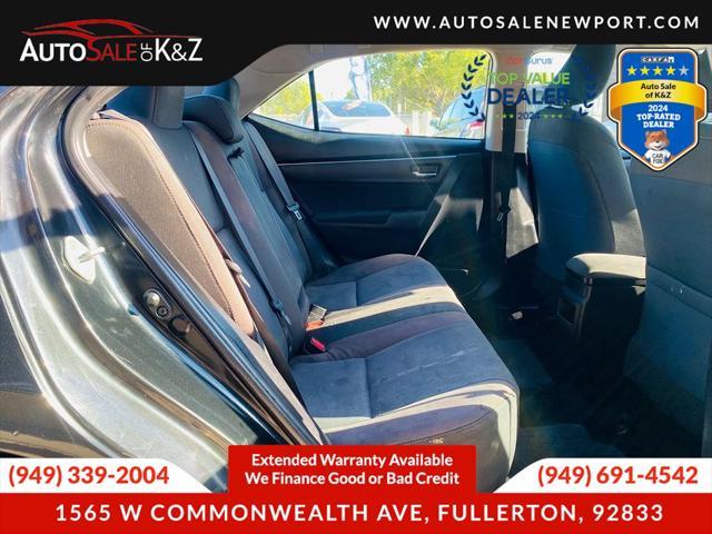 Photo of 2018 Black Sand Pearl Toyota Corolla