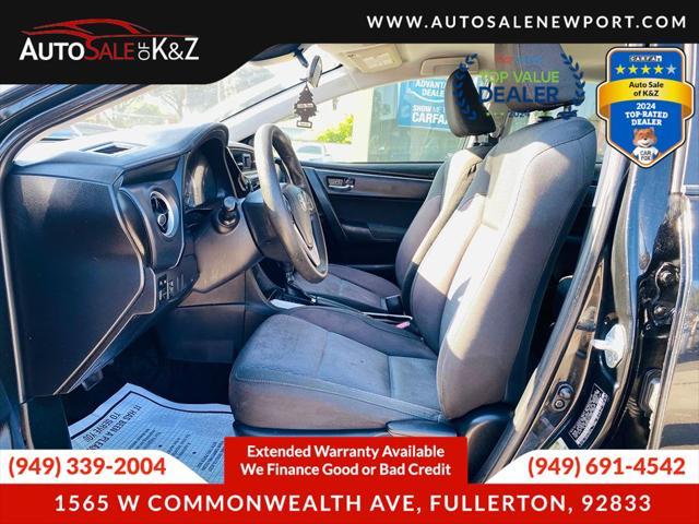 Photo of 2018 Black Sand Pearl Toyota Corolla
