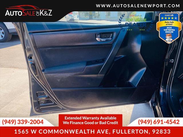 Photo of 2018 Black Sand Pearl Toyota Corolla