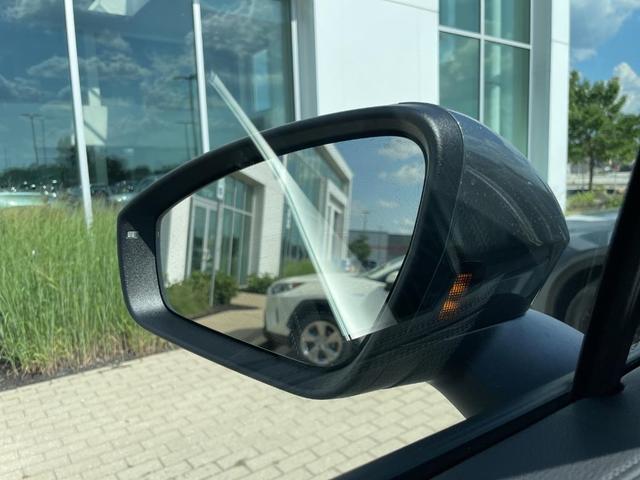 Photo of 2025 Platinum Gray Metallic Volkswagen Tiguan