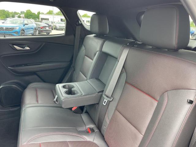 Photo of 2022 Iridescent Pearl Tricoat Chevrolet Blazer