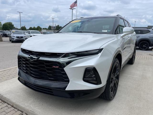 Photo of 2022 Iridescent Pearl Tricoat Chevrolet Blazer