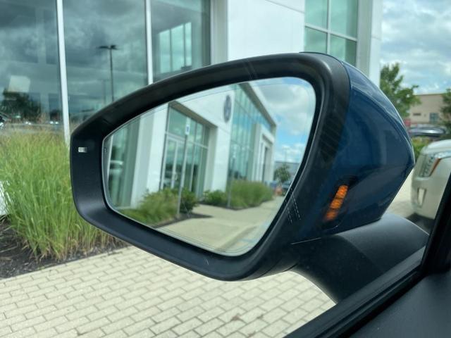 Photo of 2025 Mountain Lake Blue W/Black Roof Volkswagen ID.4