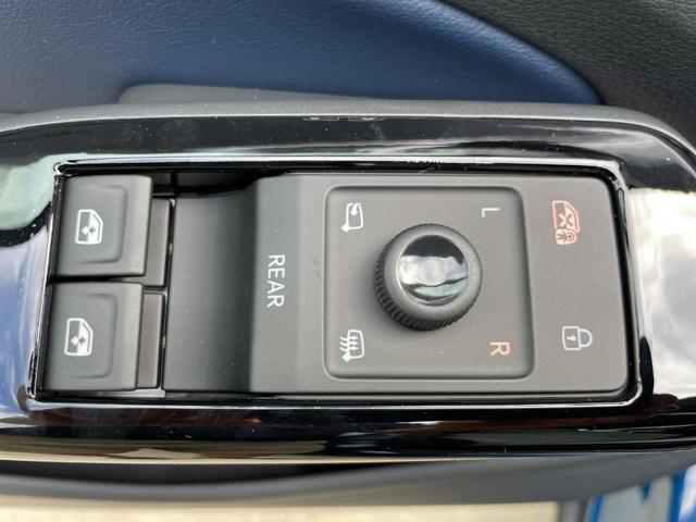 Photo of 2025 Mountain Lake Blue W/Black Roof Volkswagen ID.4