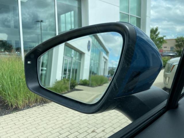 Photo of 2025 Mountain Lake Blue W/Black Roof Volkswagen ID.4