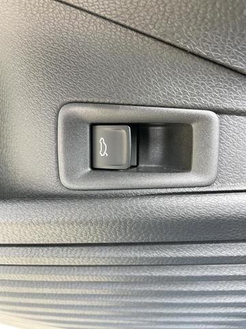 Photo of 2025 Mountain Lake Blue W/Black Roof Volkswagen ID.4