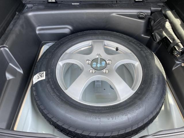 Photo of 2024 Bright White Clearcoat Jeep Grand Cherokee