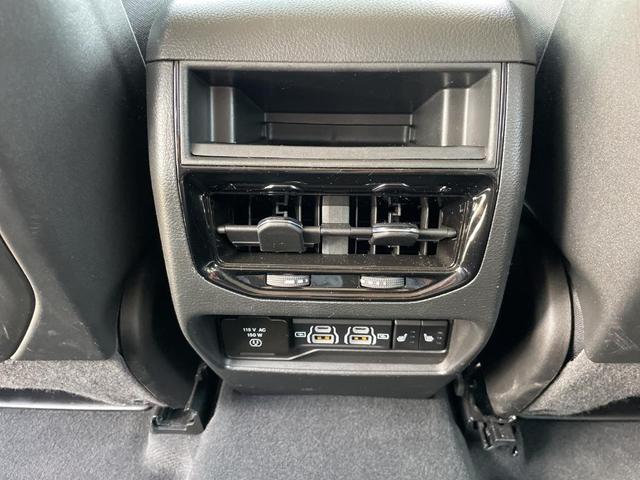 Photo of 2024 Bright White Clearcoat Jeep Grand Cherokee
